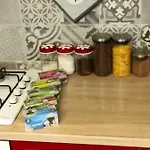 Ruza 아파트 풀라